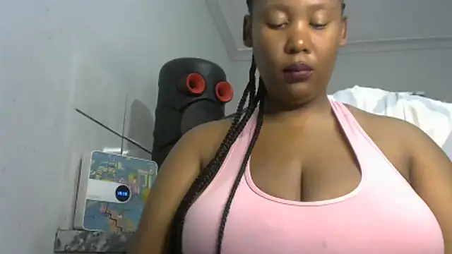 NippleMilkXx webcam