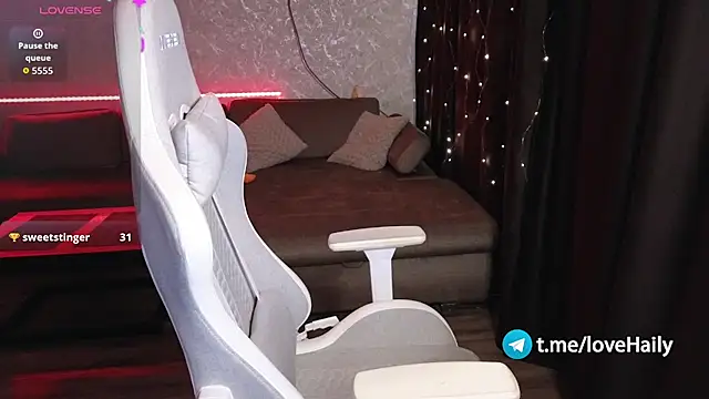 EuphoriaHaily webcam