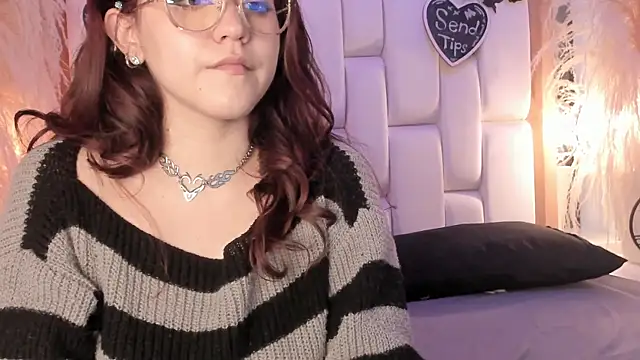 Daphne_And_Roger webcam