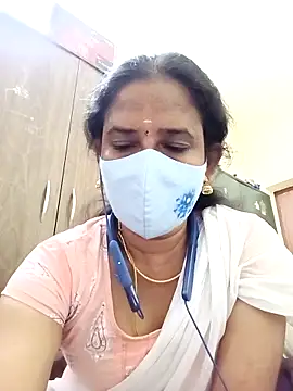 tamil_Boomika webcam