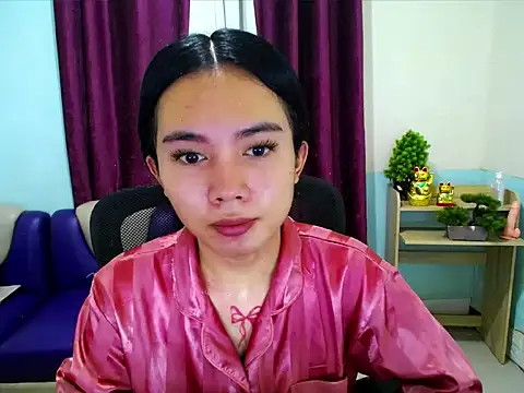 devine_goddess webcam