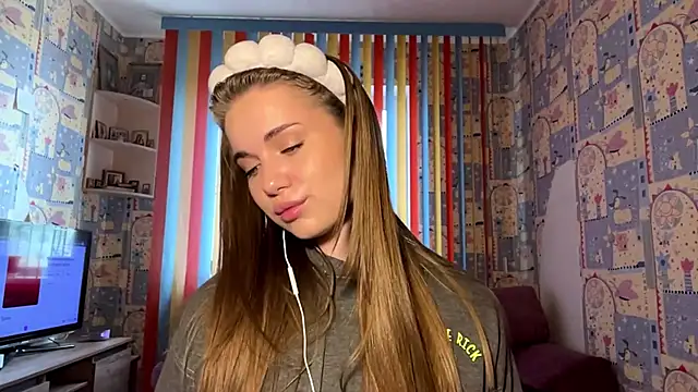 Miss_Blessnyth webcam