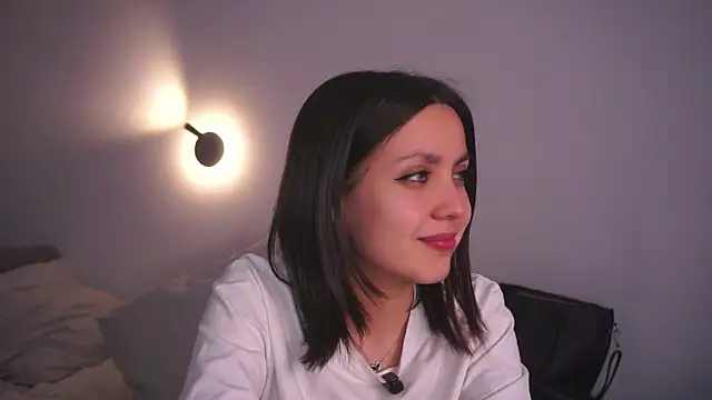 ElviraGounder webcam