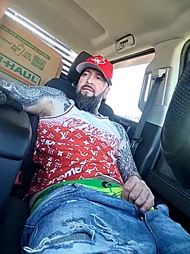 Beardedtattood webcam