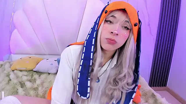 AliiceWonderland_ webcam