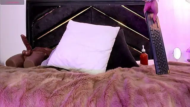 april_jones05 webcam