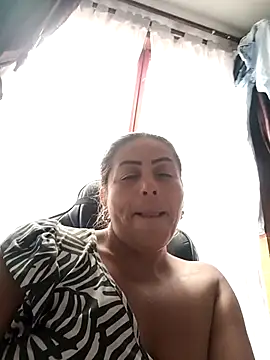 Webcam Model (maynor_1998)  is live.Free join now!