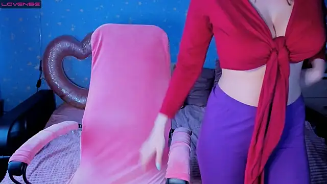 traneba - Traneba's free webcam - UK Sex Cams