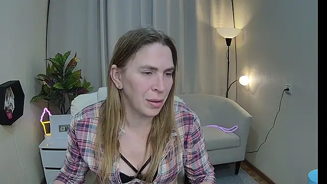 TessaDaybreak webcam