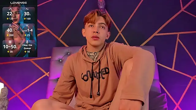 Lian_Miller1_ webcam