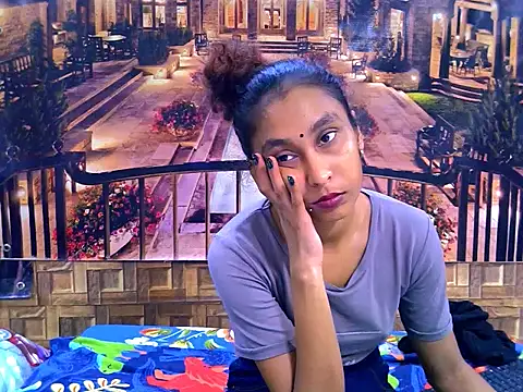 IndianSexyButt webcam