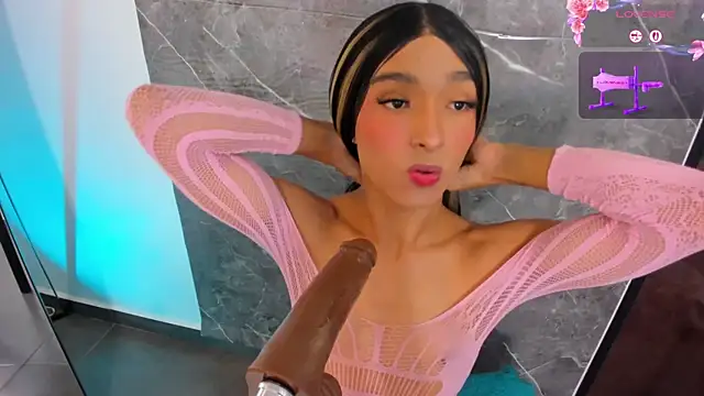 adhara__skinny webcam