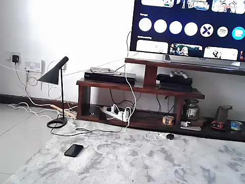 petiteebony_81 webcam