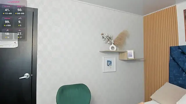 Charlotte_Mayer webcam