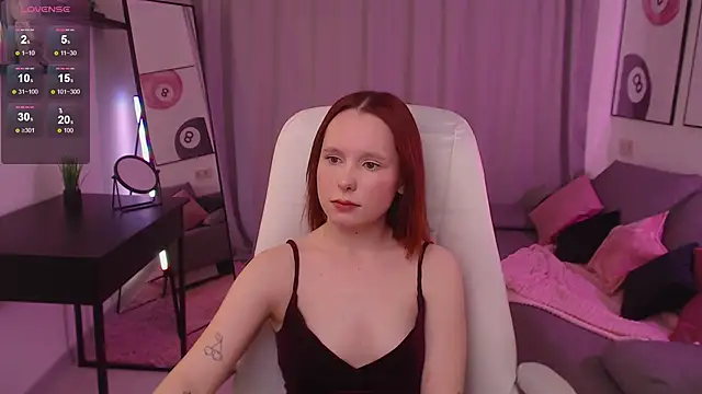 Haya_Harareet webcam