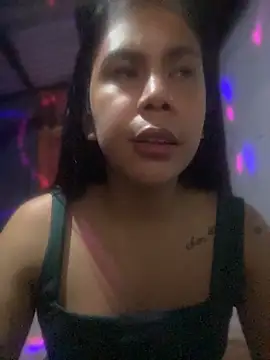 BriannaCruz24 webcam