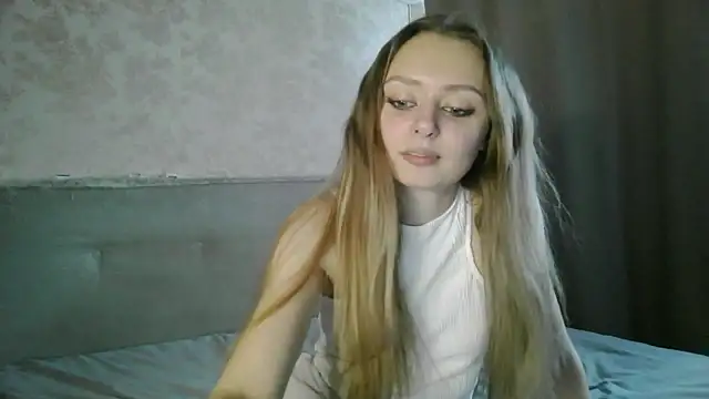 MysticGlimmer webcam