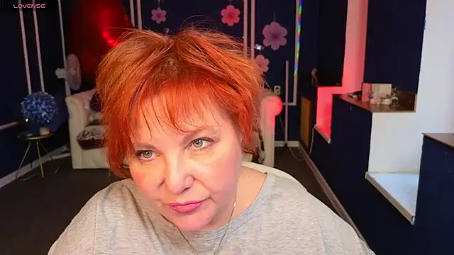 Kira_Kingslee webcam