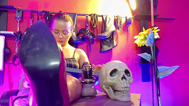 MistressSlut1 webcam