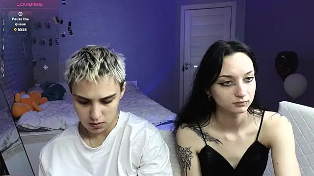 LuxuryLoverss live sex cam