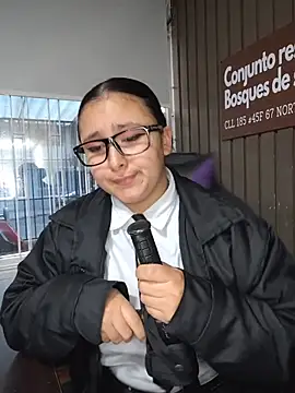 Cute_Penelope webcam