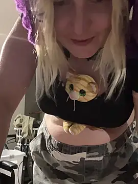 CARRIEBEARYFAIRY webcam