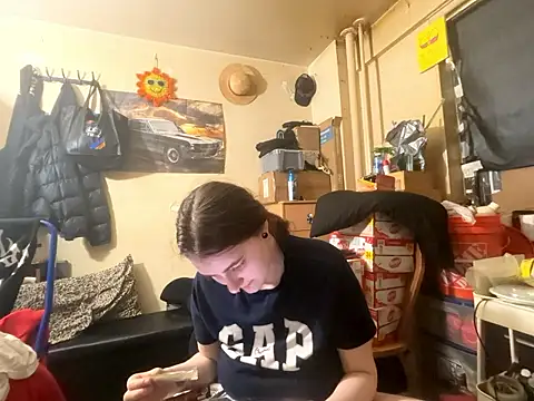 Snowbunnycake_131 webcam