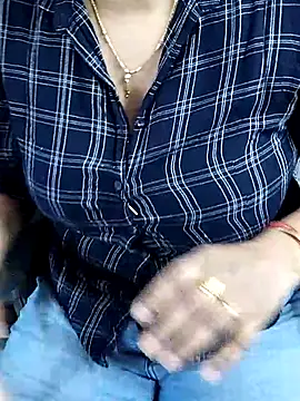 QueenHaryanaa webcam