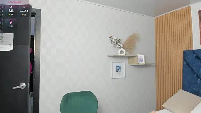 Charlotte_Mayer webcam