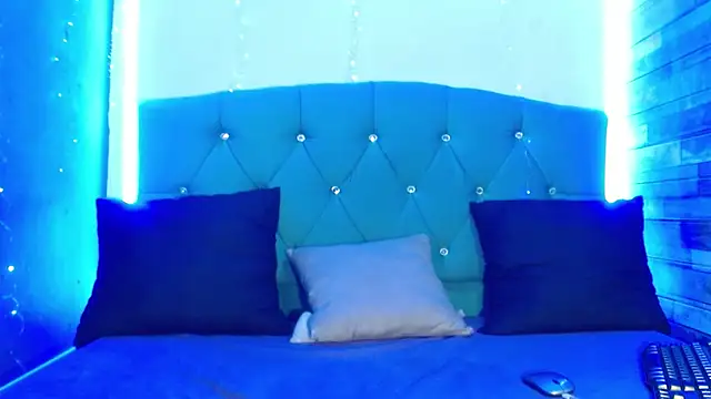 Yesamin_Stone18 webcam