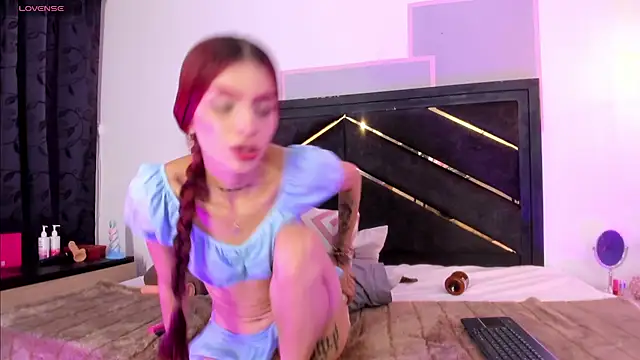 april_jones05 webcam