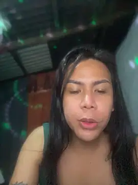 BriannaCruz24 webcam