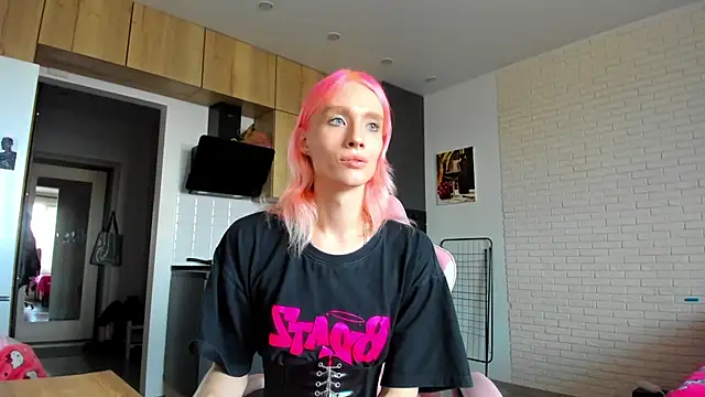 _Alice_Kitty Live Webcam on Stripchat