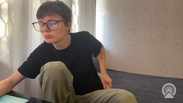 dalvos - Dalvos's free webcam - UK Sex Cams