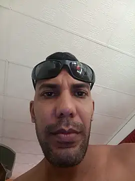 UnreadyChutzpa webcam