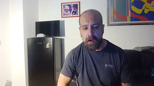 amirdib2025 - AMIRDIB2025's free webcam - UK Sex Cams