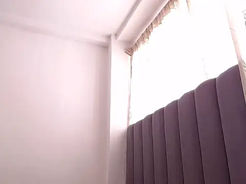 saara_johnson496 webcam