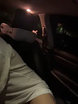 美女goudanlove在线直播