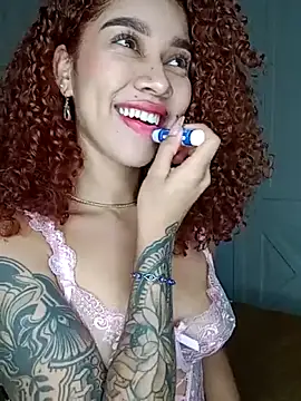 Sienna_brunette webcam