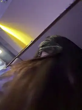 美女linjianvhai在线直播