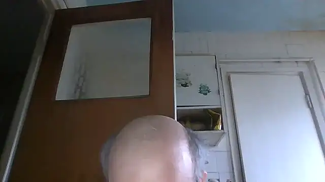 mariusica1@xh webcam