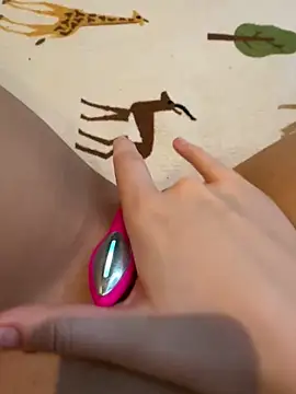 anonimgirl18old webcam