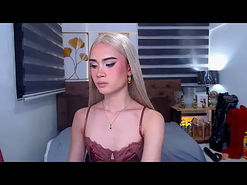 JuicyCockThea webcam