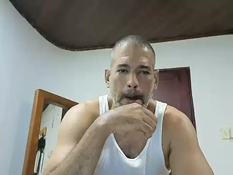 jackbigcock11 webcam