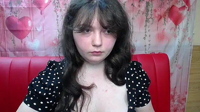 NeonilaLisova webcam