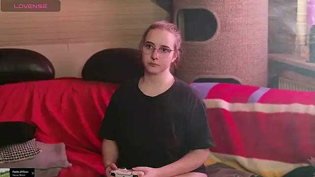 GamerGirl_Eve webcam