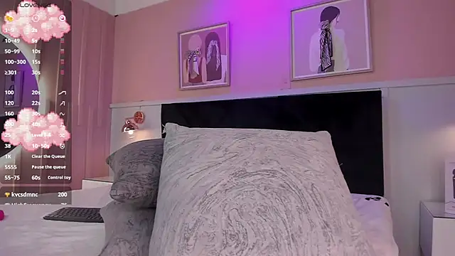 elodie_walker webcam