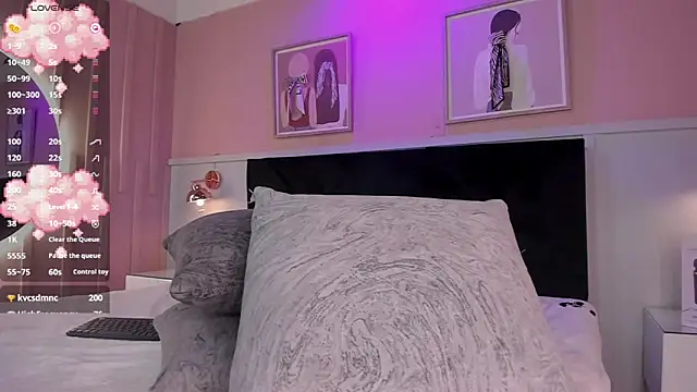 elodie_walker webcam