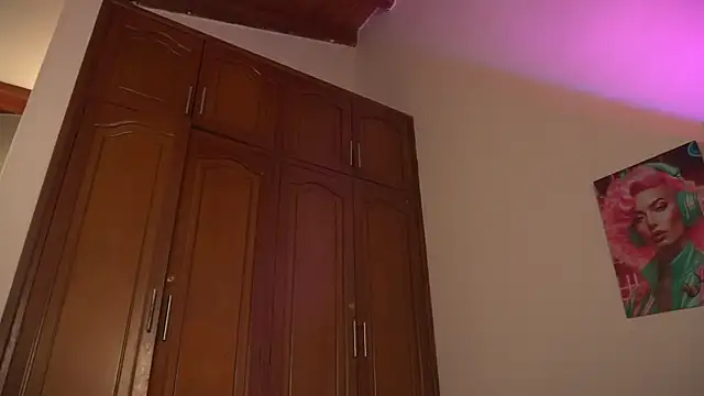 pocahotass_11 webcam