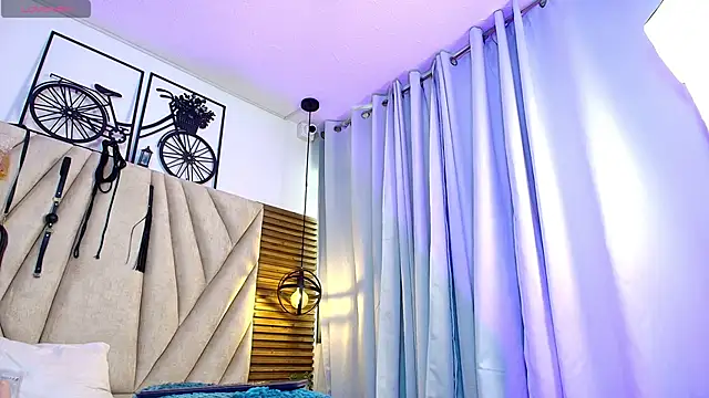 kimberlyfox_t - KimberlyFox_t's free webcam - UK Sex Cams